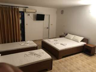 Апартаменты Apartments Toni Улцинь Апартаменты с видом на сад-11